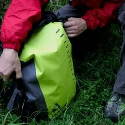 Aquapac Toccoa Waterproof Daysack -Fly Tying Materials shop 14a0484.6 1 1