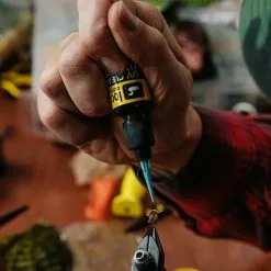 Loon UV Fly Finish 8 Loon UV Fly Finish -Fly Tying Materials shop 19a0080.3